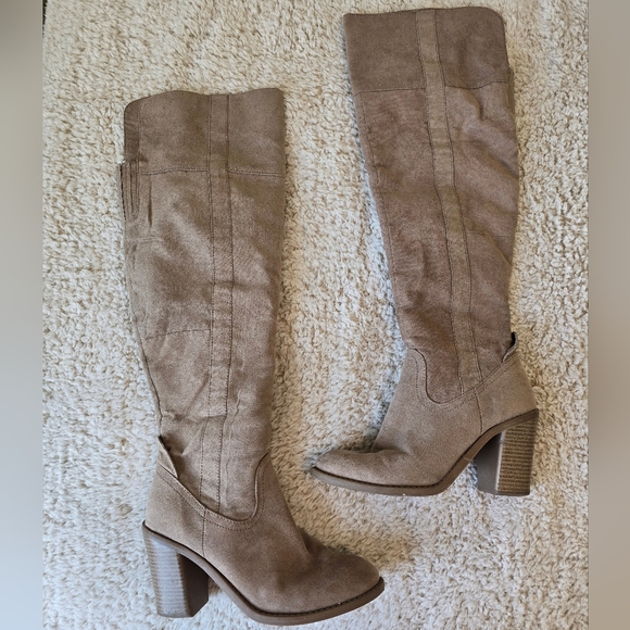 Over The Knee Tan Suede Heeled Boots - Picture 1 of 10